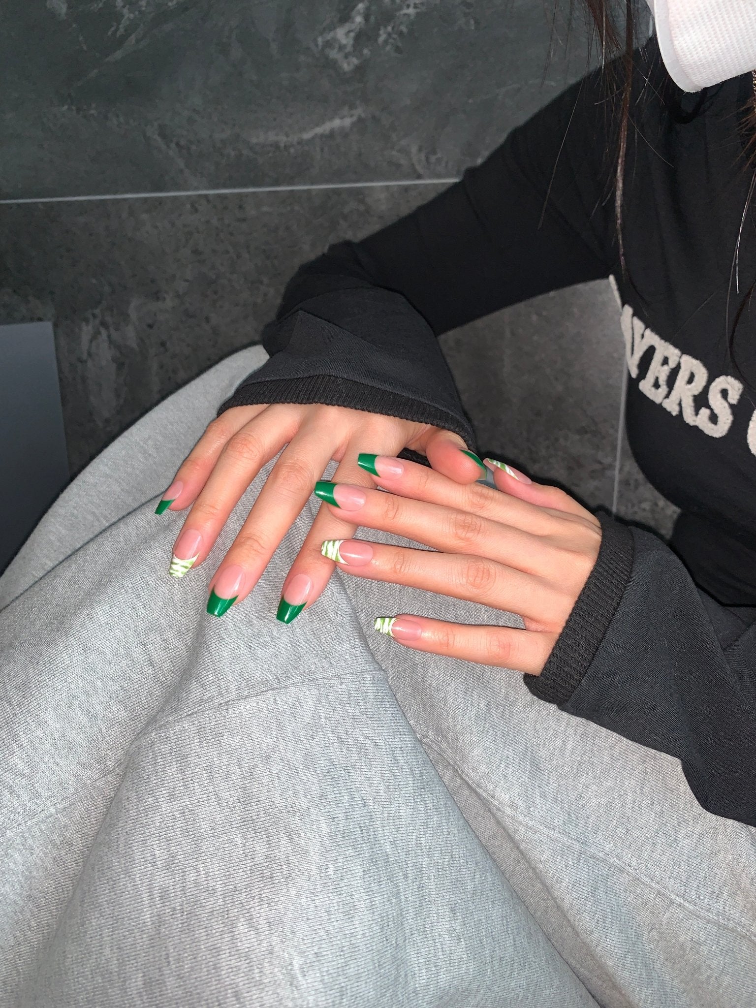 Must Have Green(マストハブグリーン) - FINGER SUIT(フィンガースーツ)ネイルチップ