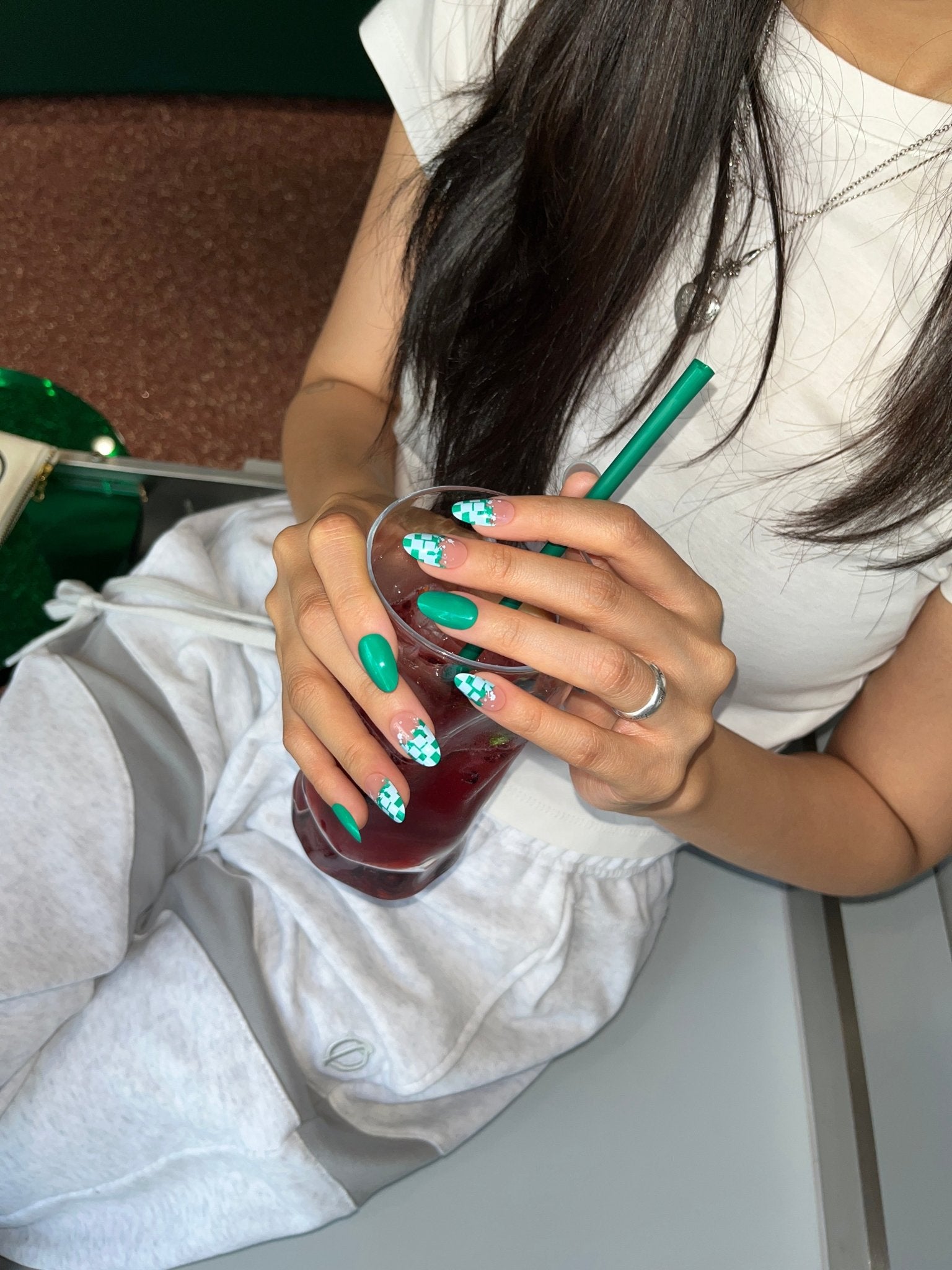 Square Graffiti(スクエアグラフィティ) - FINGER SUIT(フィンガースーツ)ネイルチップ