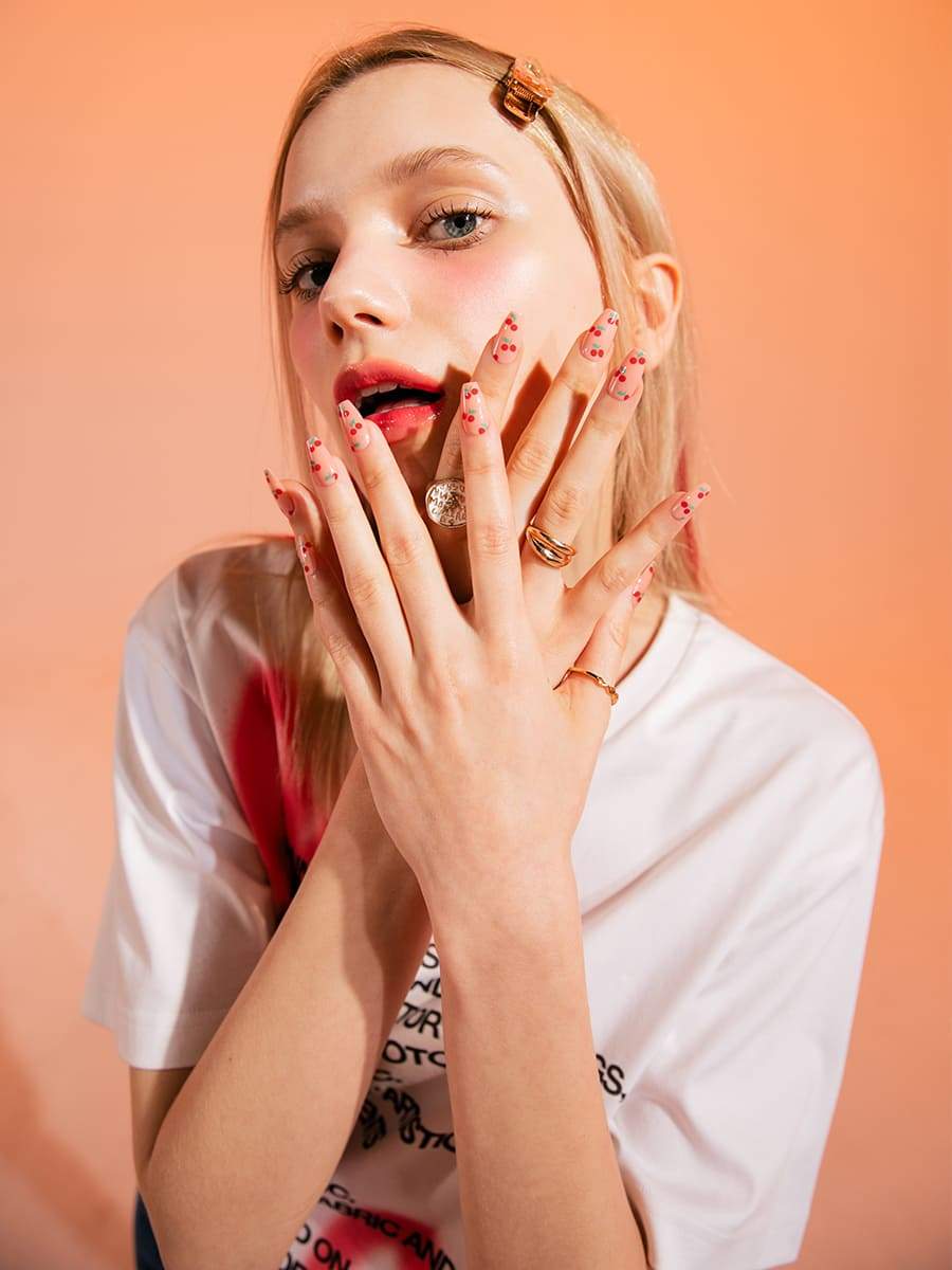 【Kep1er 着用】Cherry On Top(チェリーオントップ) - FINGER SUIT(フィンガースーツ)ネイルチップ