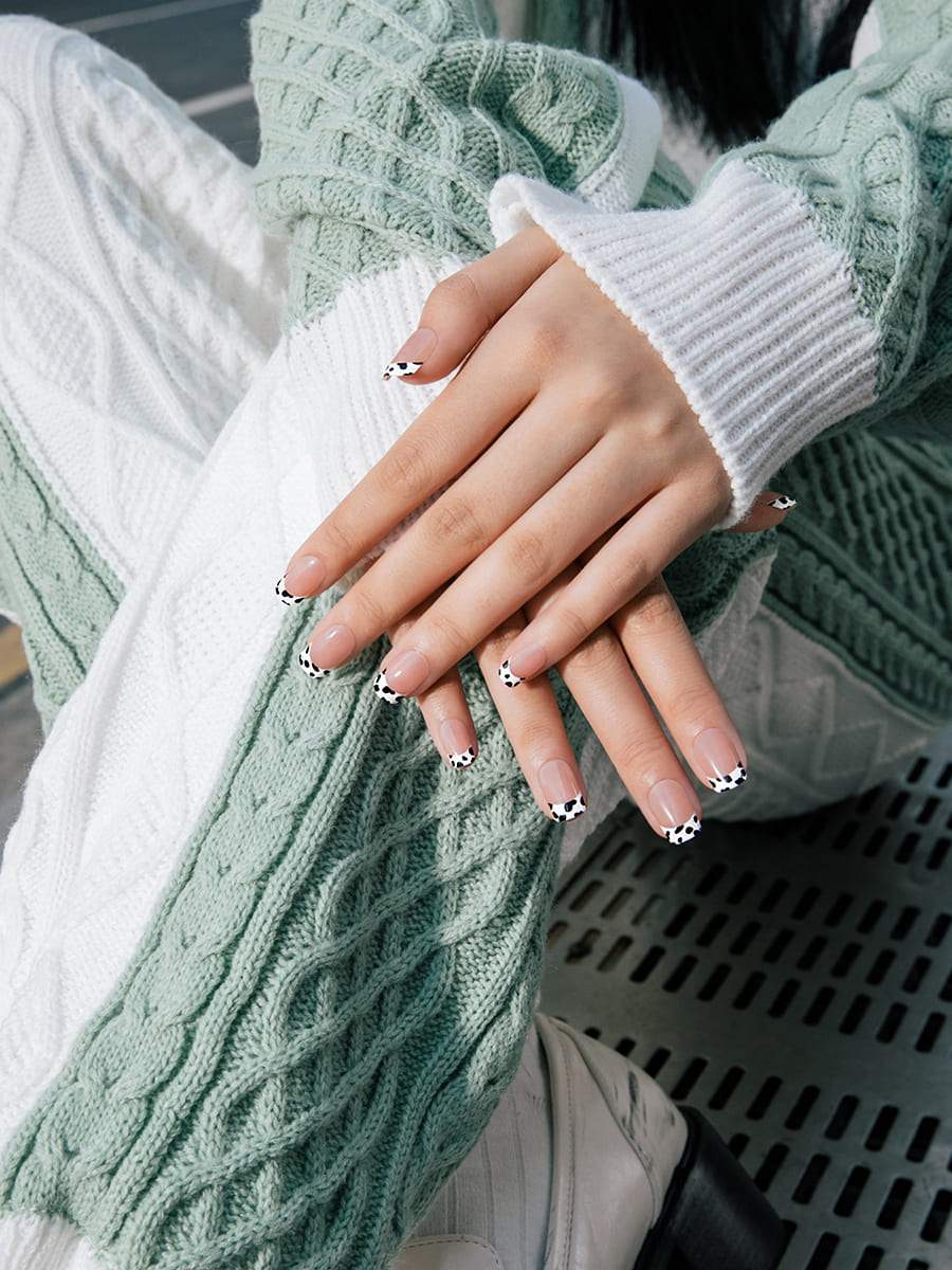 Dalmatian(ダルメシアン) - FINGER SUIT(フィンガースーツ)ネイルチップ