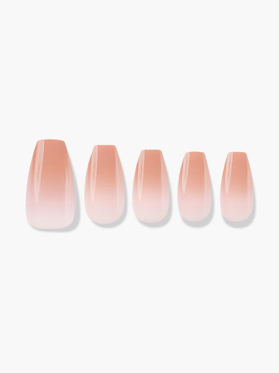 Nude Blush(ヌーディ・ブラッシュ) - FINGER SUIT(フィンガースーツ)ネイルチップ