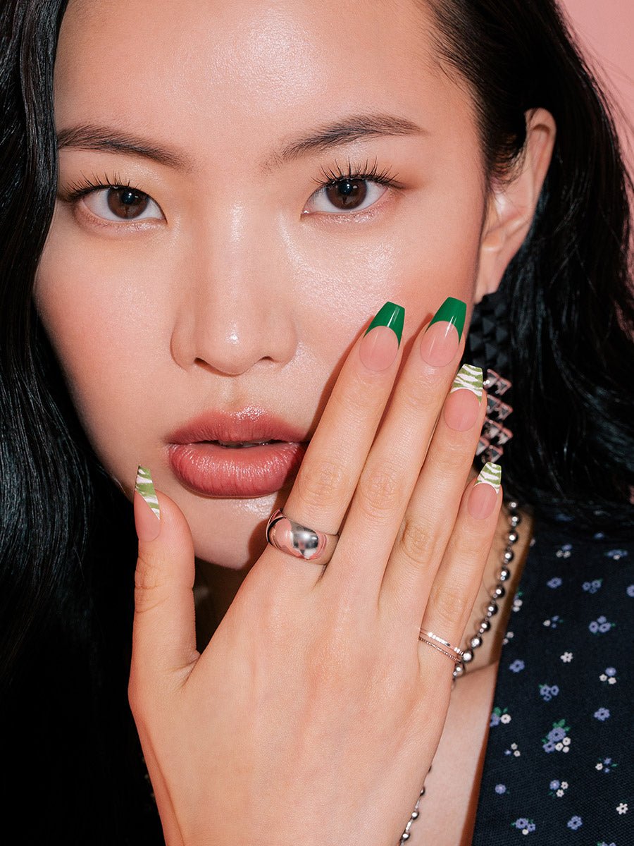 Must Have Green(マストハブグリーン) - FINGER SUIT(フィンガースーツ)ネイルチップ