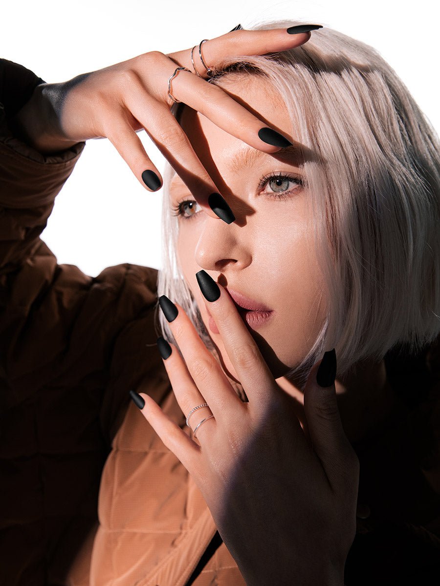 Matte Black(マットブラック) - FINGER SUIT(フィンガースーツ)ネイルチップ