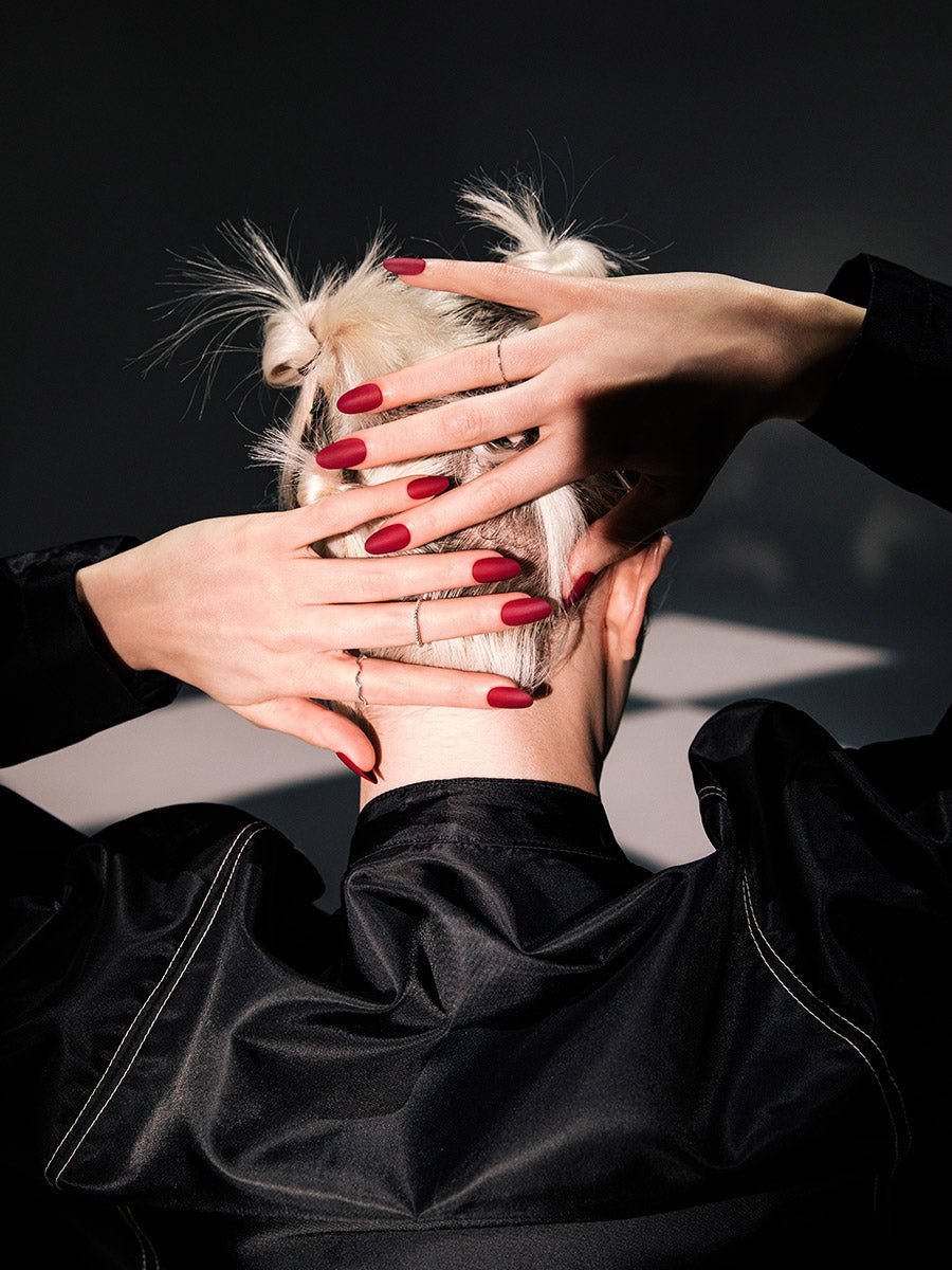 Deep Scarlet(ディープスカーレット) - FINGER SUIT(フィンガースーツ)ネイルチップ