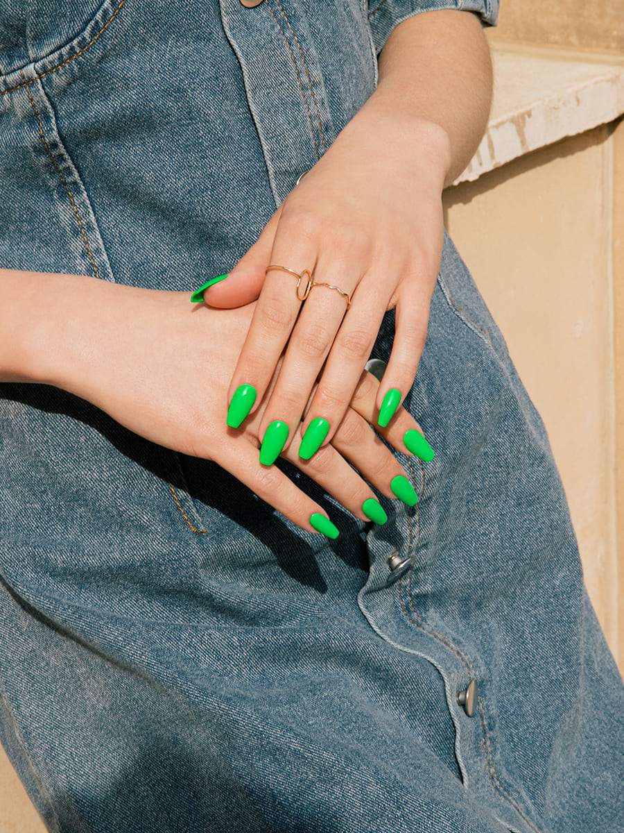 Neon Green(ネオングリーン) - FINGER SUIT(フィンガースーツ)ネイルチップ