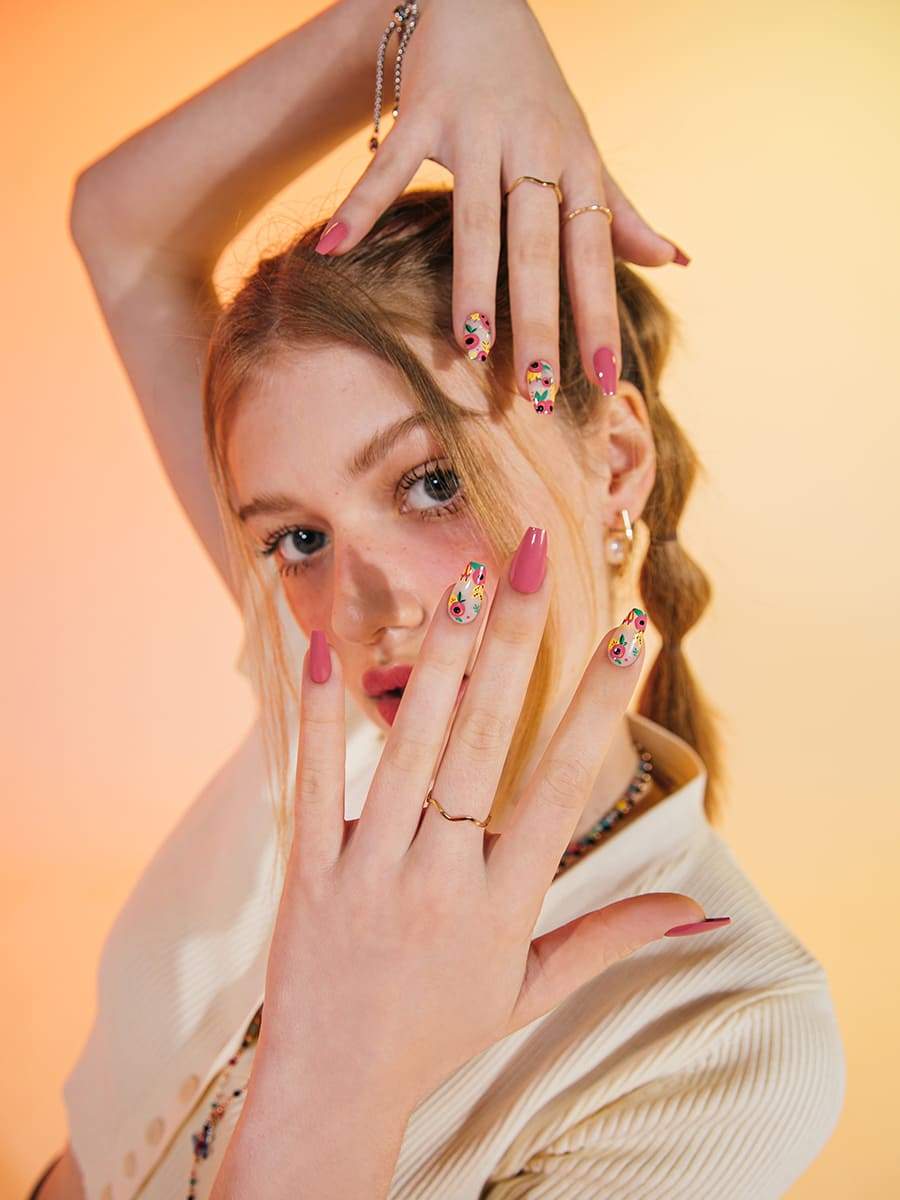 Tropical Flower(トロピカルフラワー) - FINGER SUIT(フィンガースーツ)ネイルチップ